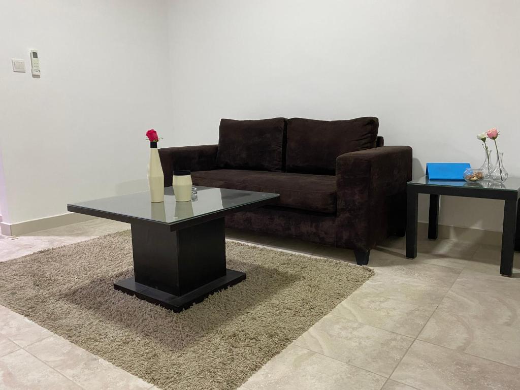 Tunaib Plaza photo 4