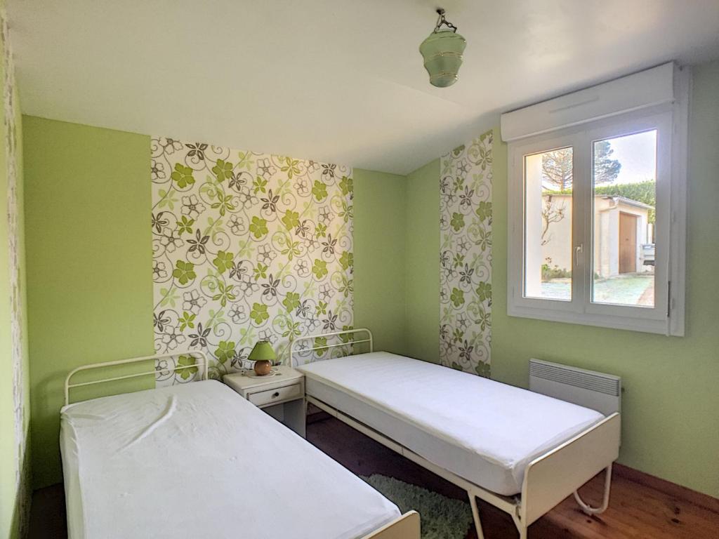 Maison Carolles, 4 pièces, 6 personnes - FR-1-361-491 photo 3