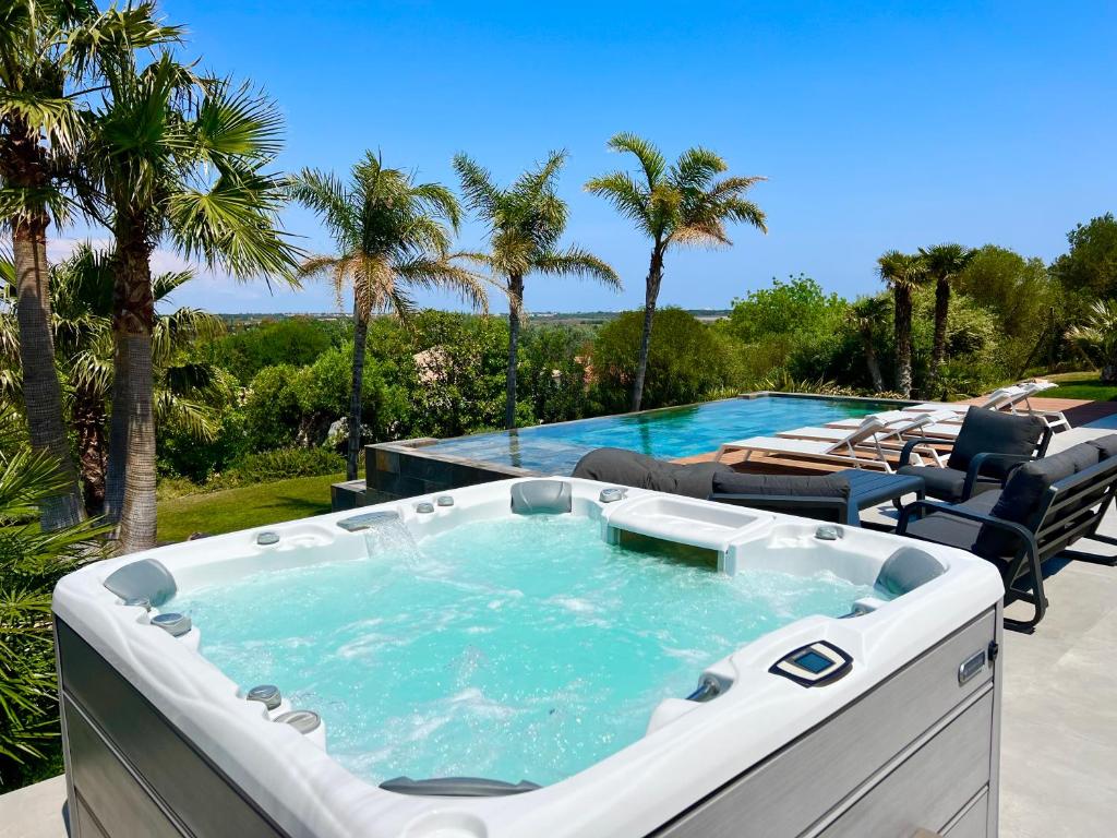 Villa d’exception avec piscine à débordement - vue panoramique photo 2