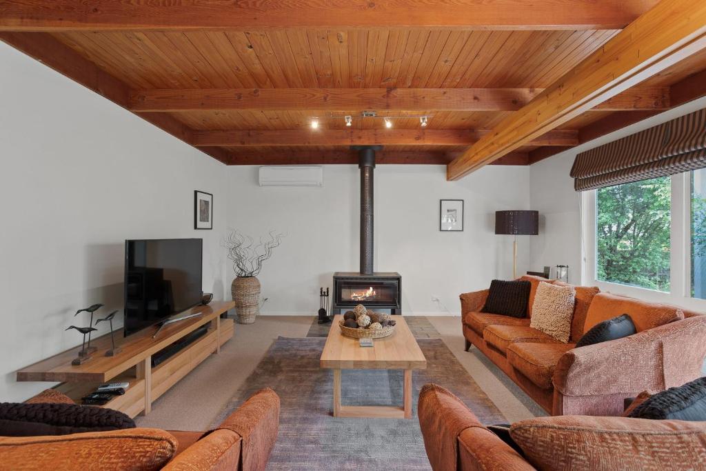 17 Hotham Close Cowes photo 4