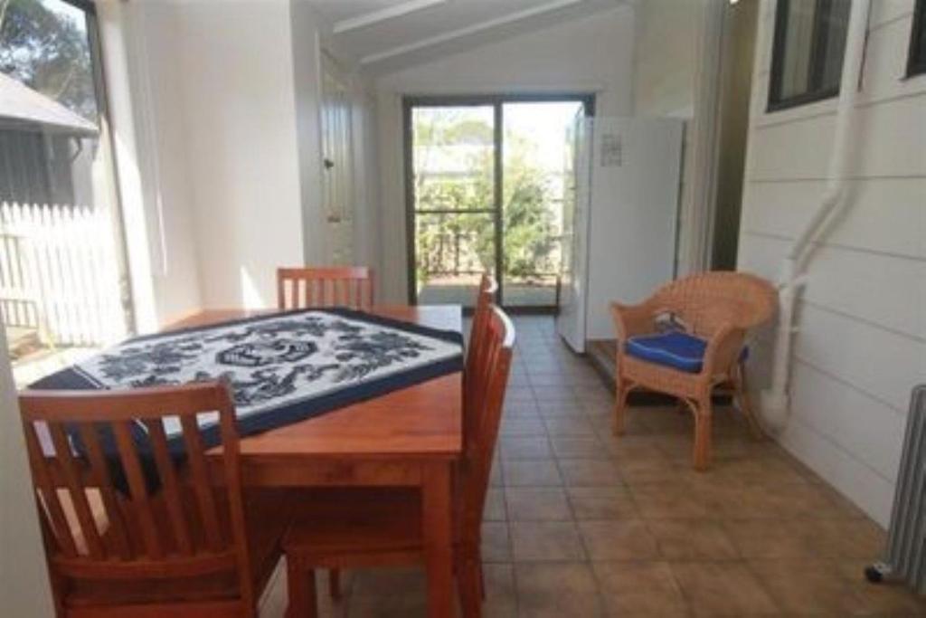 18 Gilmore Street Smiths Beach photo 2