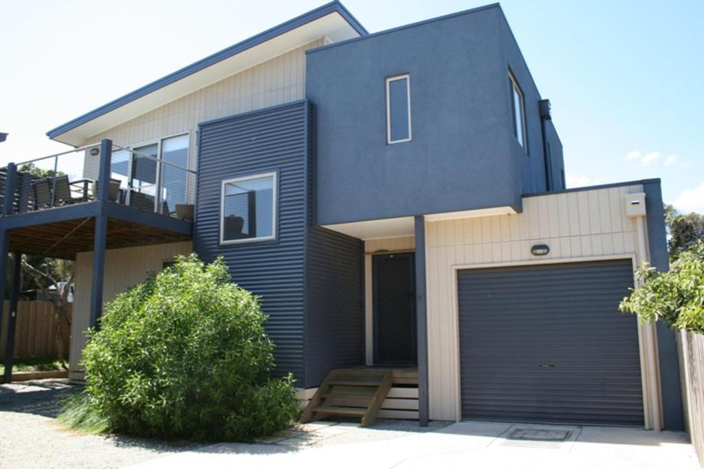 Unit 2 at 49 Barramundi Avenue Smiths Beach