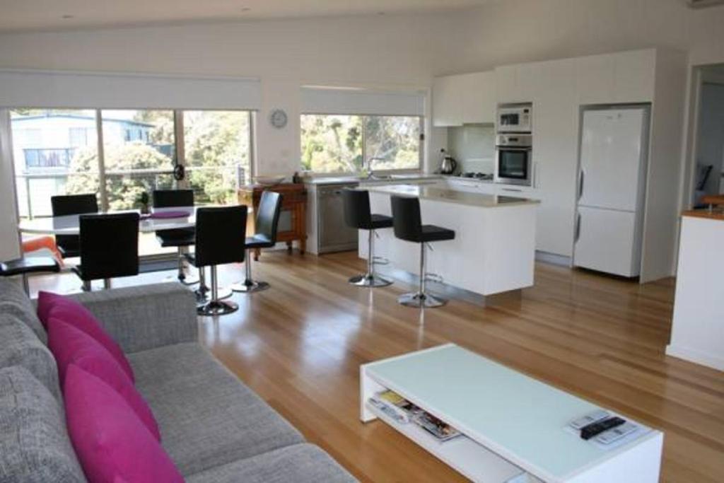 Unit 2 at 49 Barramundi Avenue Smiths Beach photo 4