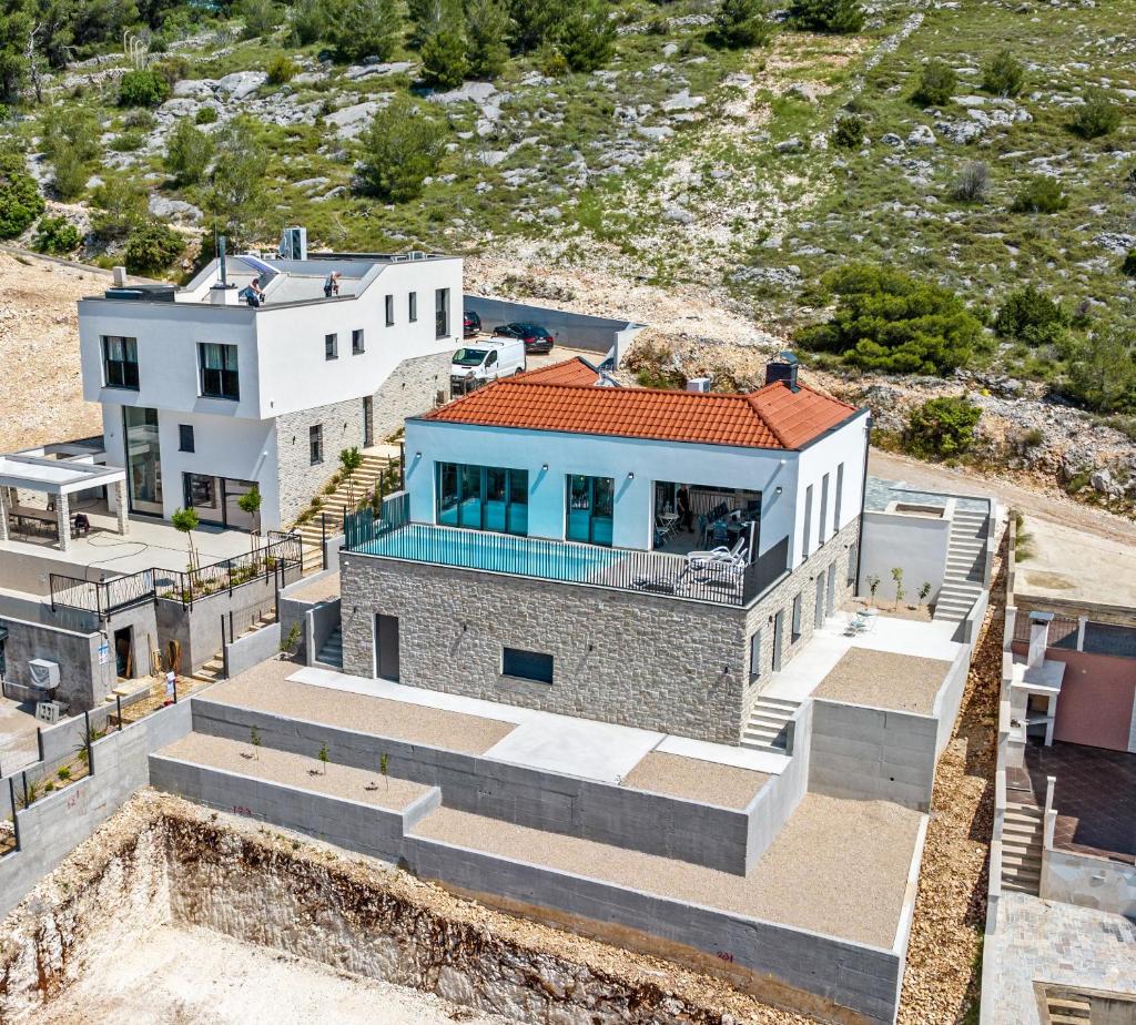 theTinel photo 2