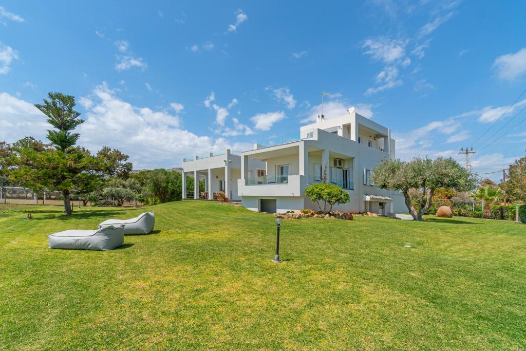 Legrena Beach House photo 1