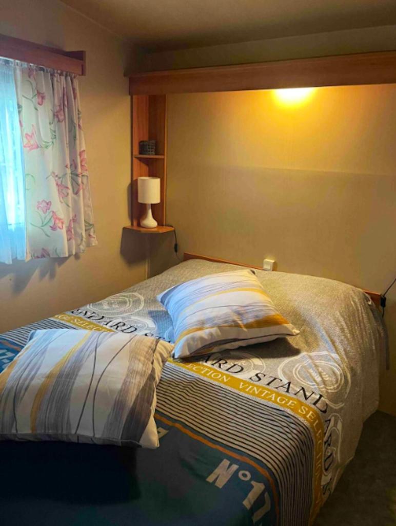 Bungalow de 2 chambres avec piscine partagee jardin clos et wifi a Saint Jean de Valeriscle photo 3