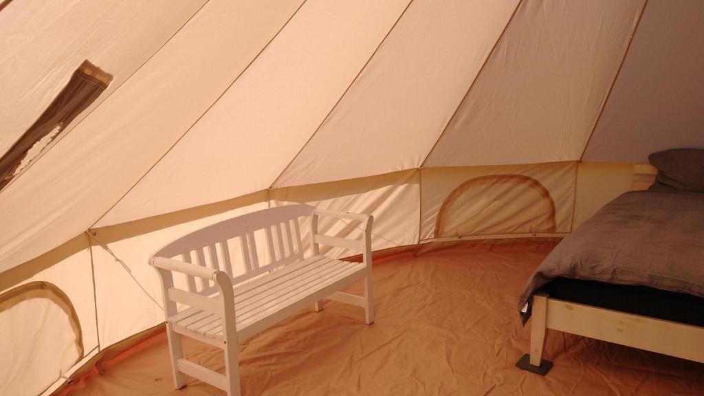 Cosy Farmhouse Glamping photo 2