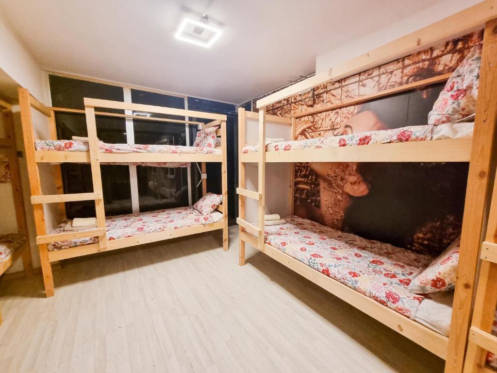 Unique City Hostel 100 meters from Beach photo 2