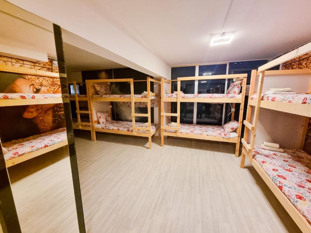 Unique City Hostel 100 meters from Beach photo 4