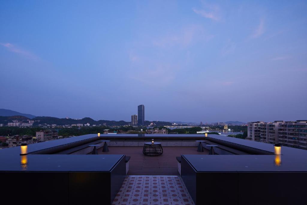 TIDE Hotel photo 1
