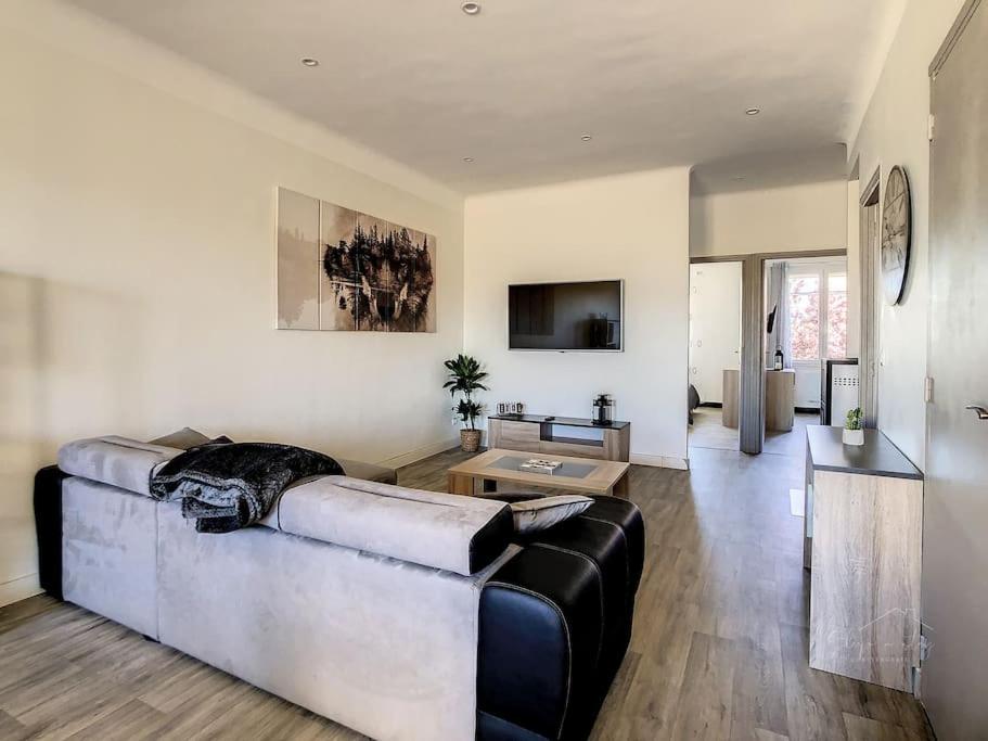 Homps - Appartement avec terrasse 4 personnes photo 2