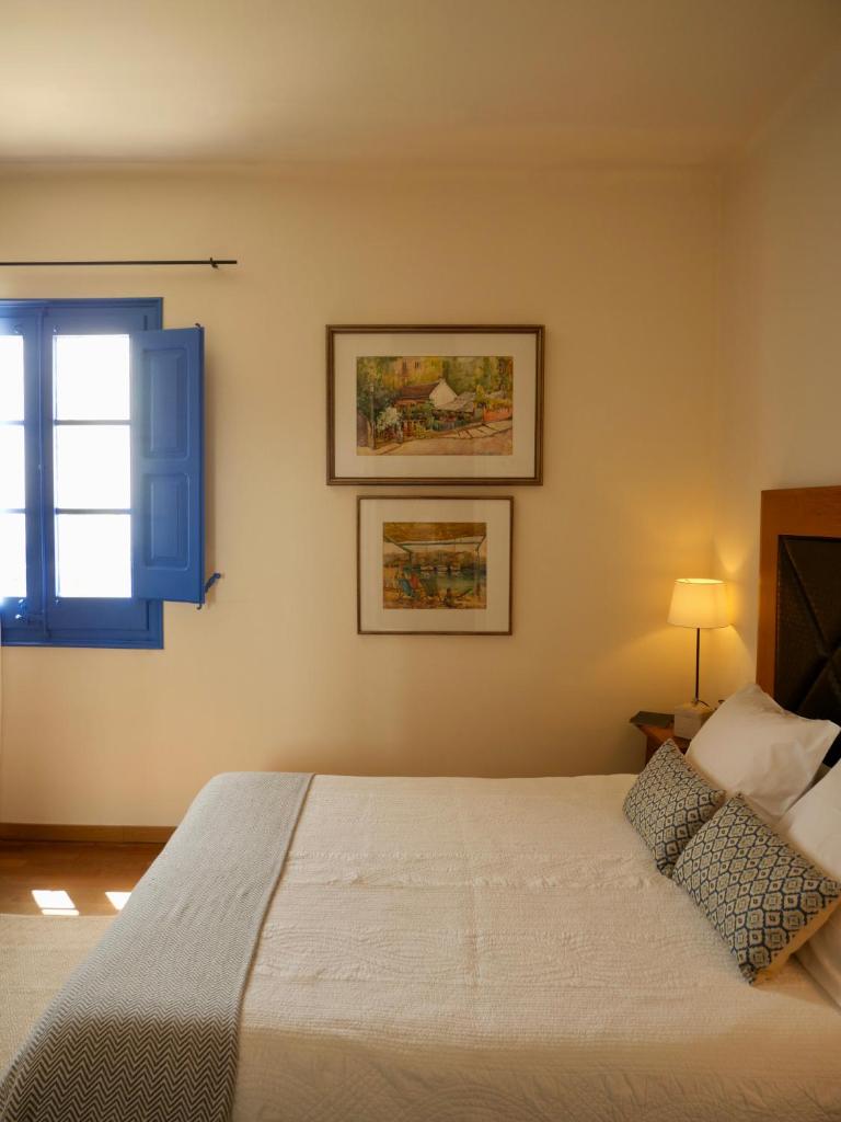 Hostal de la Plaça - Hotel Boutique photo 2