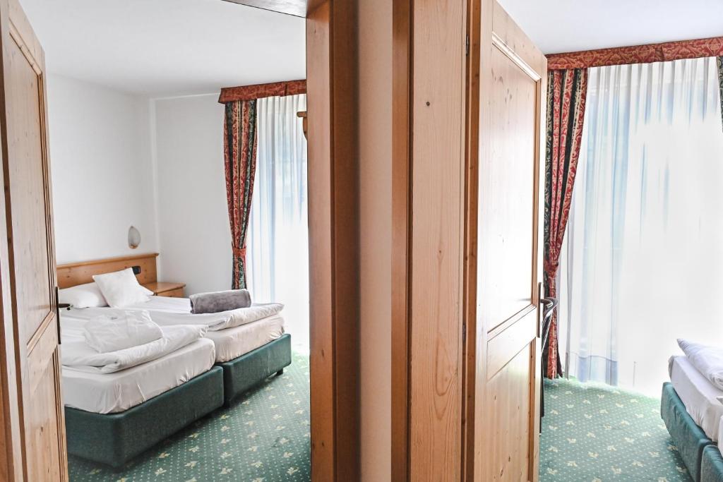 Alp Hotel Dolomiti photo 1