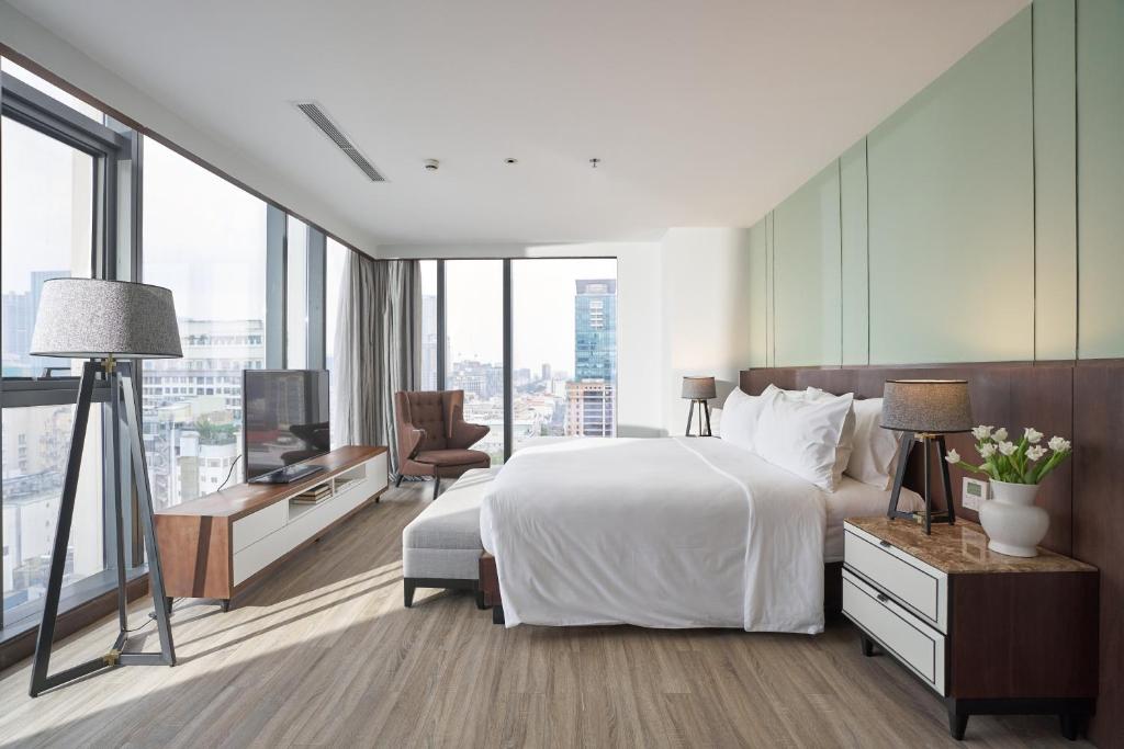 Signature by M Village Lê Thánh Tôn