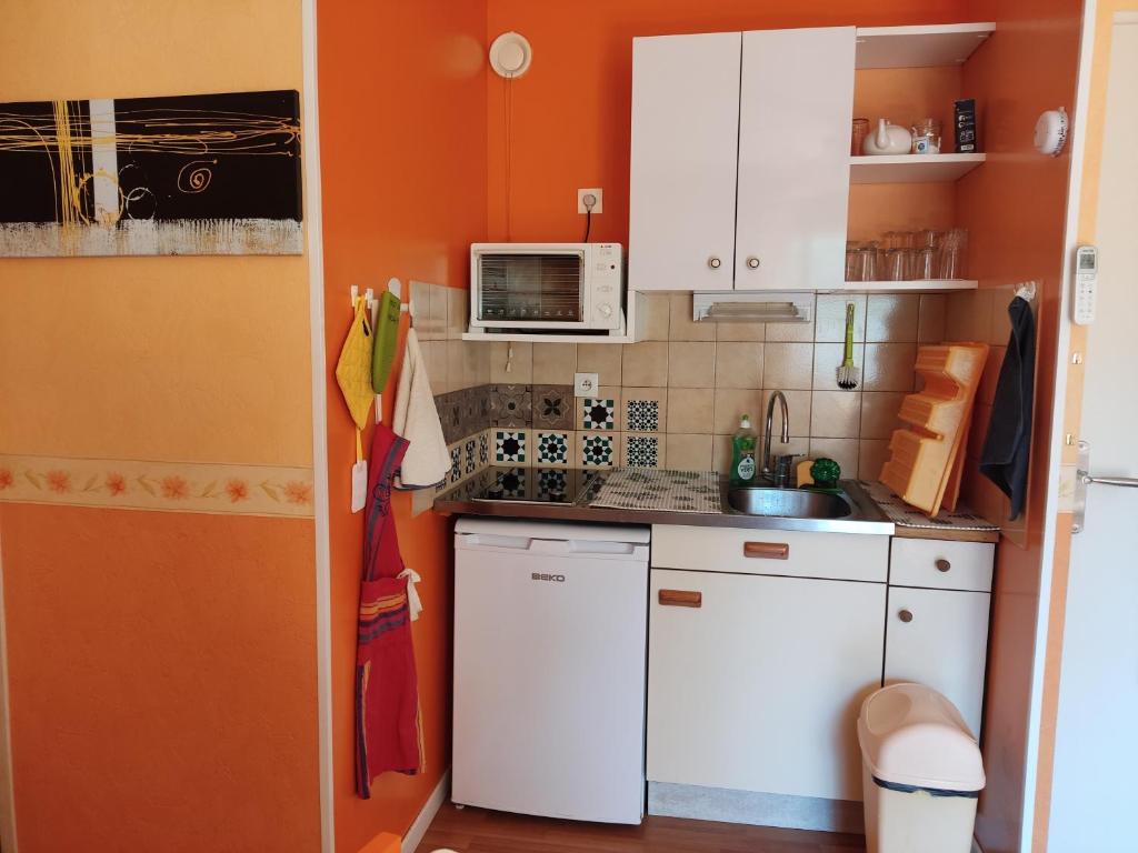 APPARTEMENT DE 24 M2 à BARBOTAN-Minimum 21 nuits-CLIMATISé #VACANCES#CURE--lac et piscine à 1 km photo 1