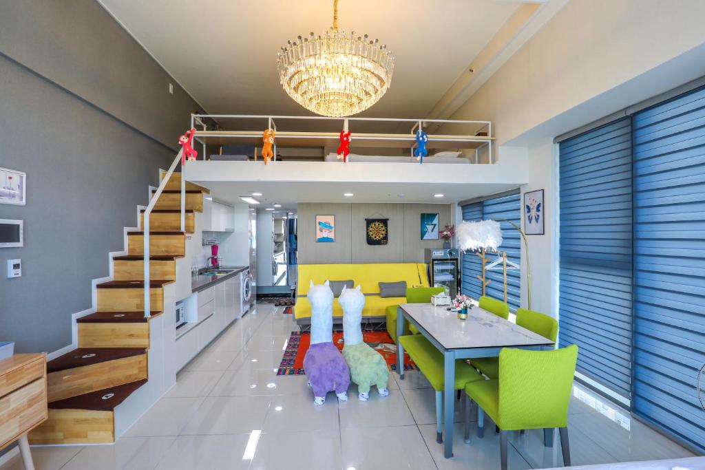 Romang House photo 2