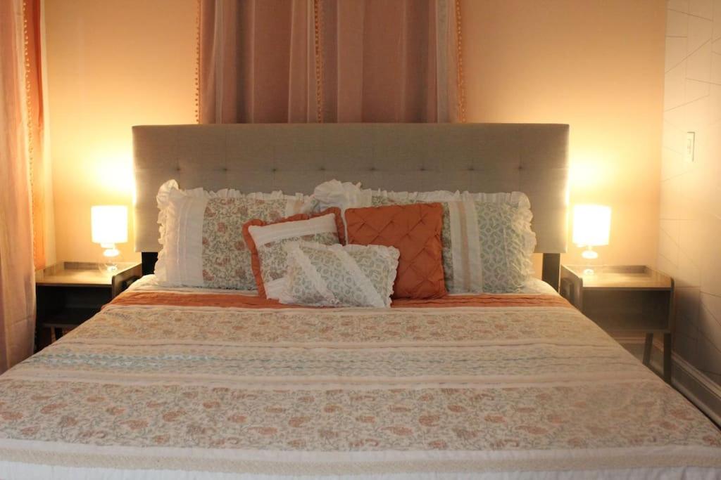 1BR 1Bath, 1.5 mi from Buckhead image