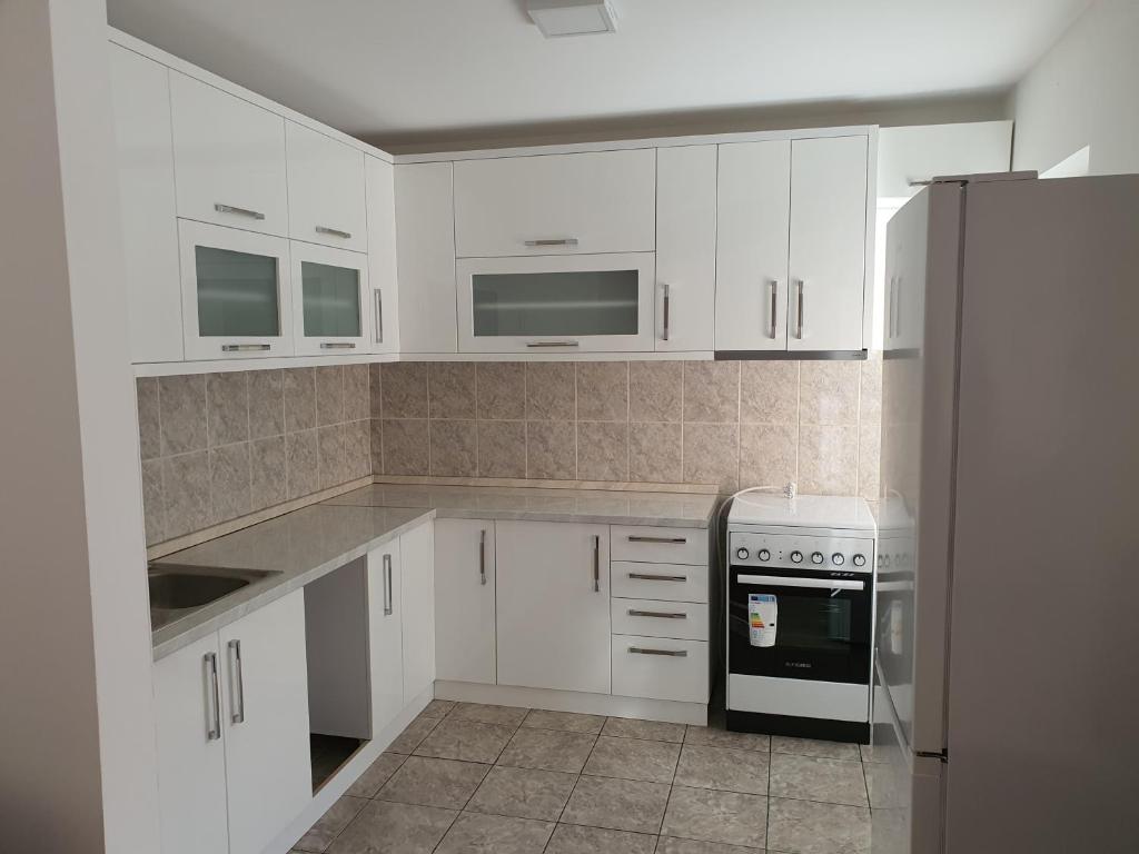 Big apartman - Free parking photo 2