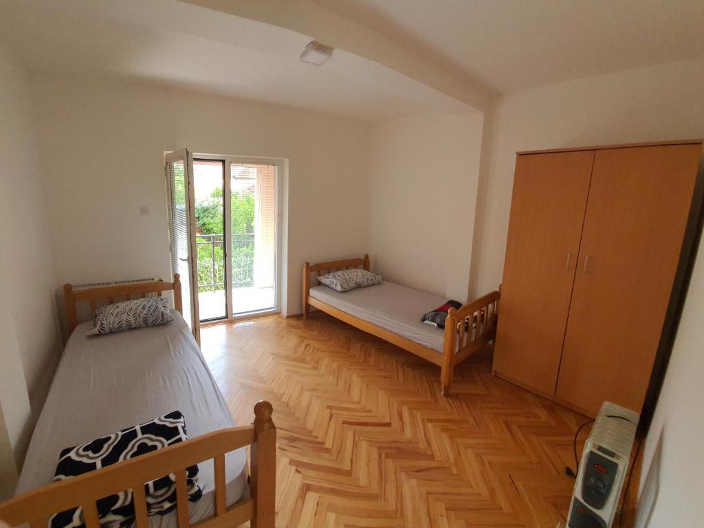 Big apartman - Free parking