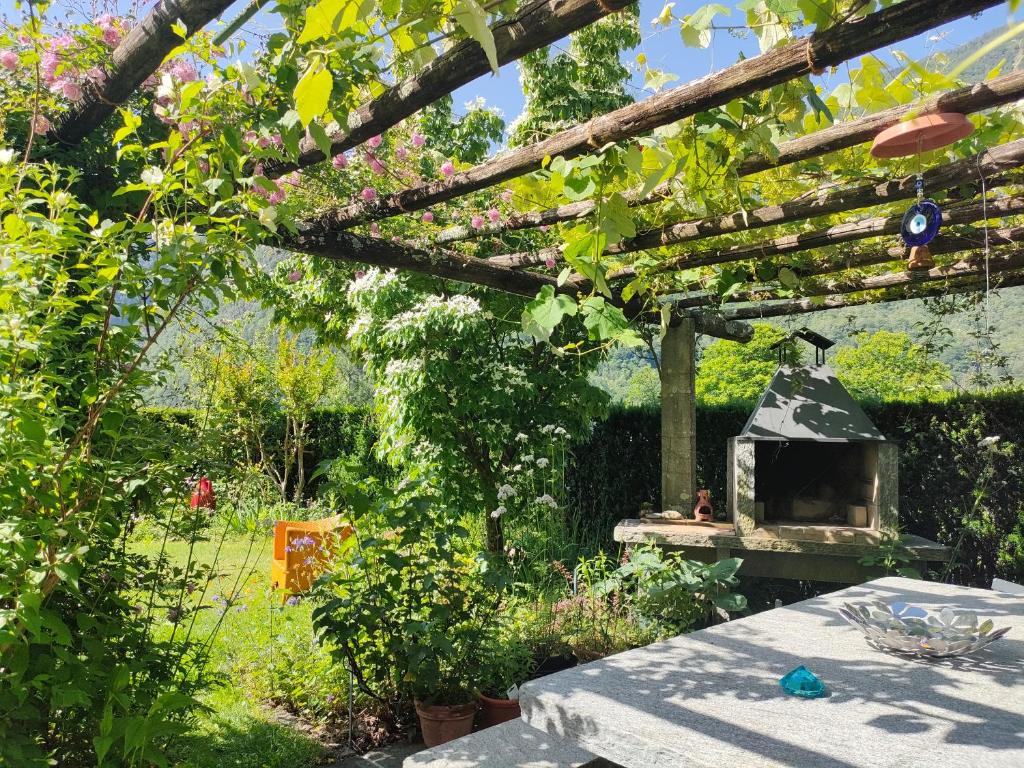 CASA ALLA CASCATA House by the Waterfall and Garden of Senses photo 1