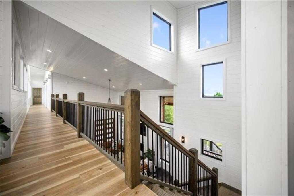 NEW, Luxe, A+Location, Sleeps up to 24, Great View! photo 2
