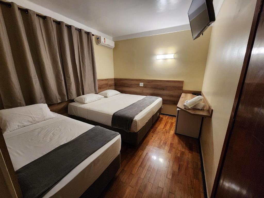 Aurora Hotel photo 2