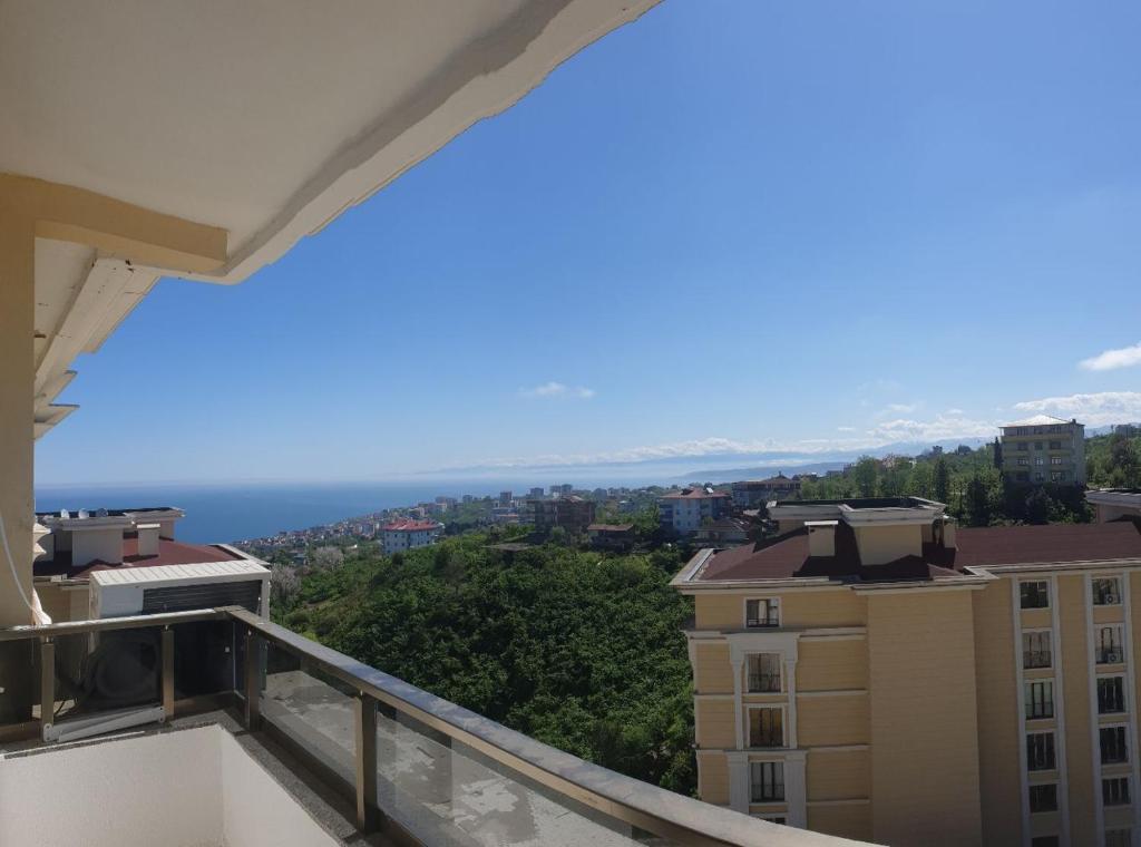 Cozy 2 Rooms apartment with an Amazing view!