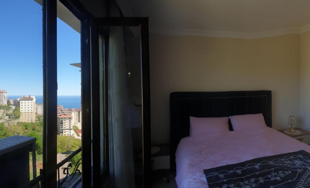 Cozy 2 Rooms apartment with an Amazing view! photo 3