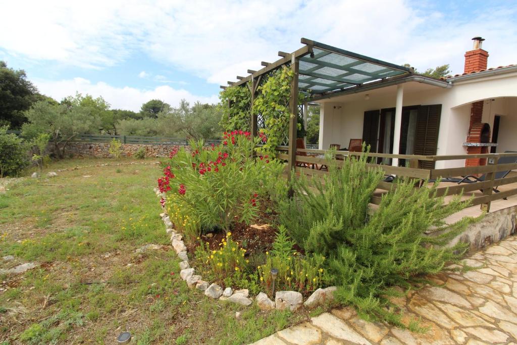 Holiday house with a parking space Rudina, Hvar - 18333 photo 3