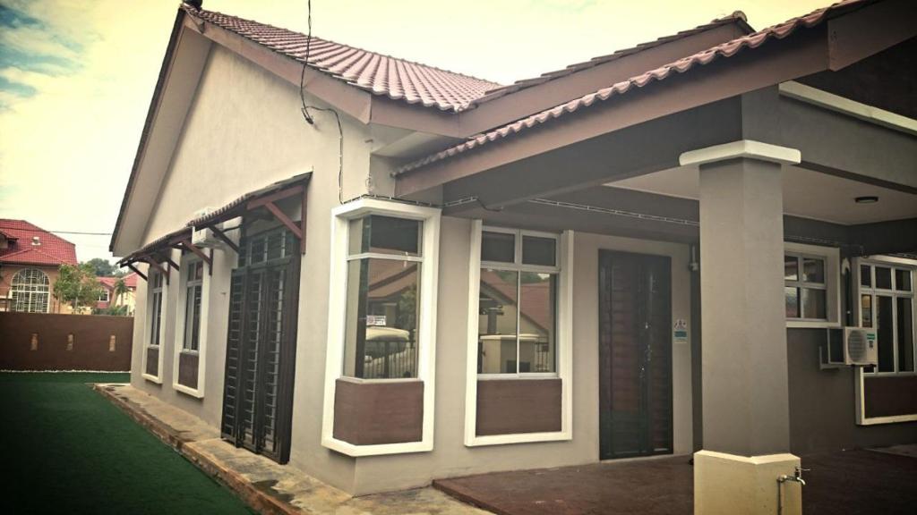 Kirana Baiduri Homestay photo 3