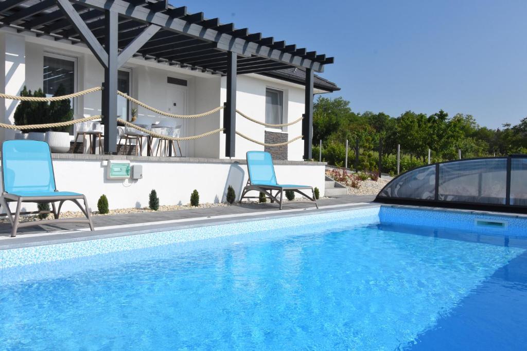 Silver Home Apartman "A" photo 1