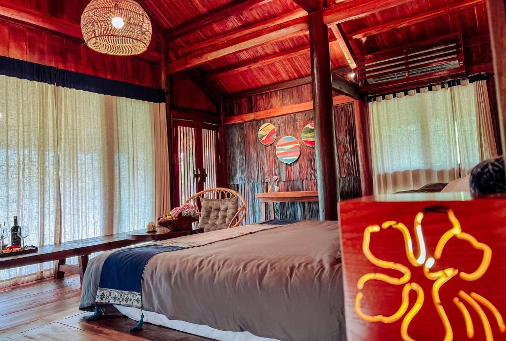 Natalie's Villa & Resort