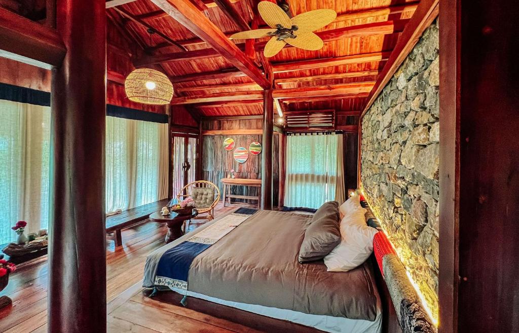 Natalie's Villa & Resort