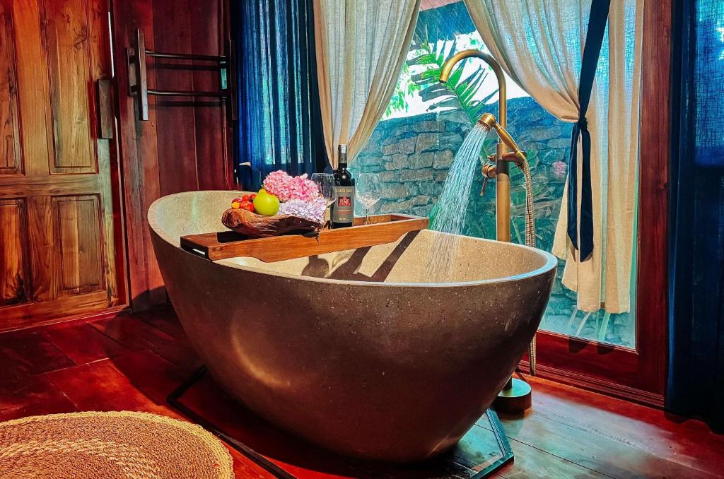 Natalie's Villa & Resort