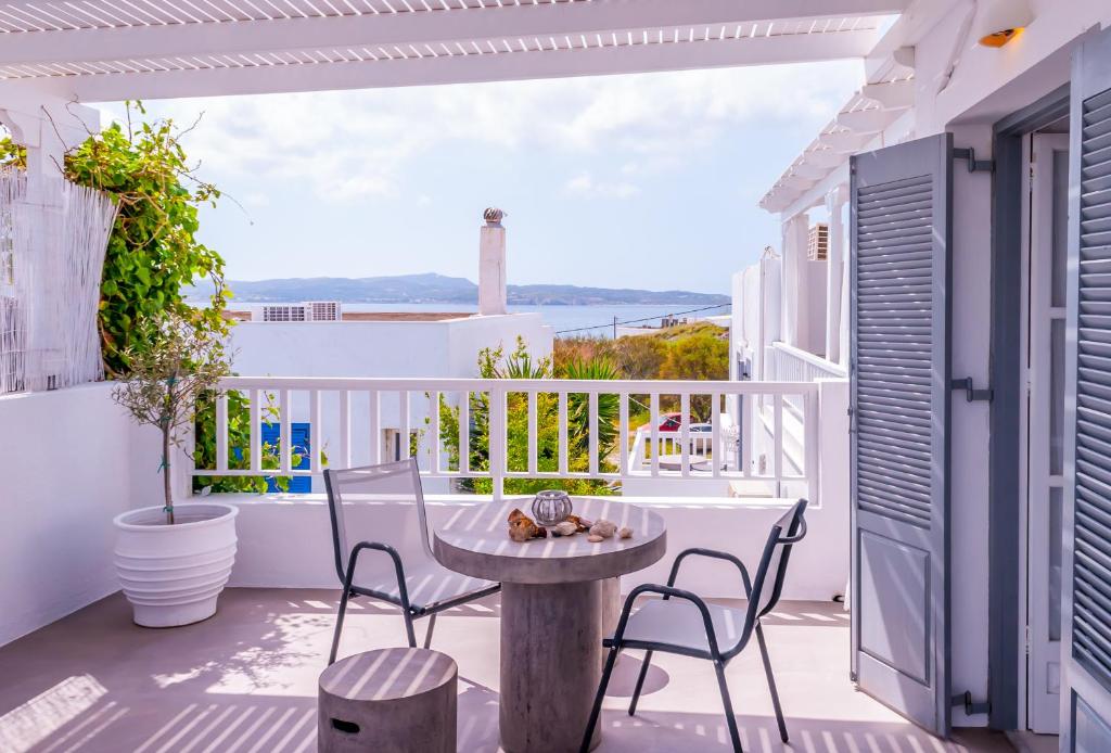 Milos Bay Suites photo 2