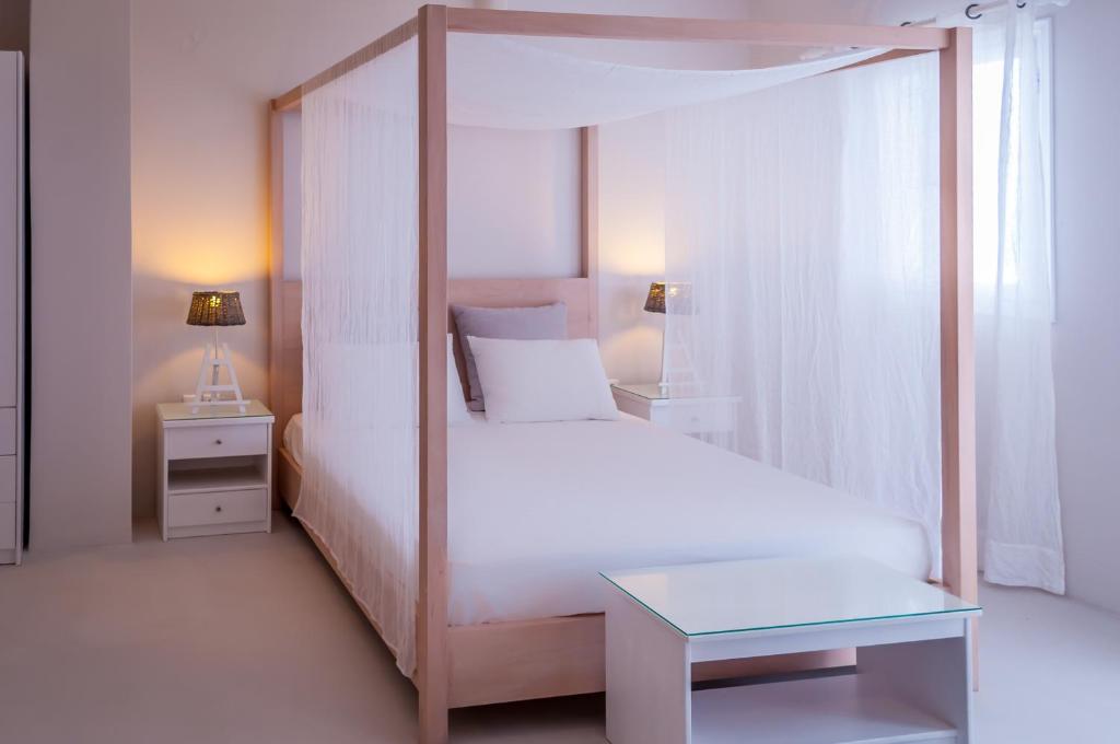 Milos Bay Suites photo 4