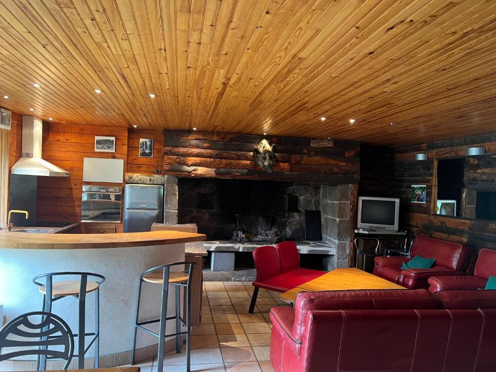 Maison au Giraldès Le Claux Puy Mary Volcan chalet GR400 photo 1