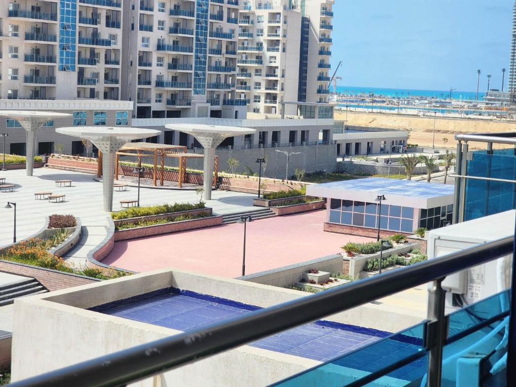الداون تاون العلمين الجديده خلف الابراج El Down Town New El Alamaein photo 1