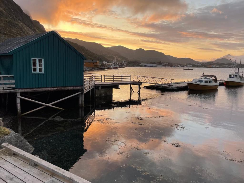 Kræmmervika Rorbuer - Rustic Cabins in Lofoten photo 1