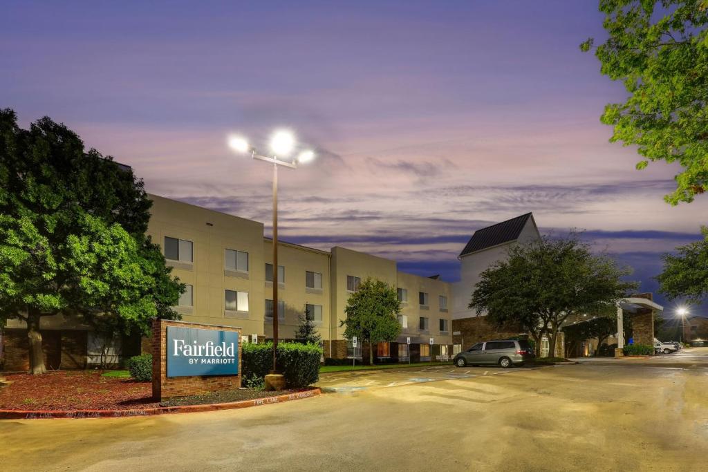 Fairfield Inn by Marriott Las Colinas photo 2