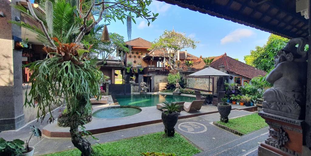 Kun - Kun Guest House Ubud - Tap to explore photos