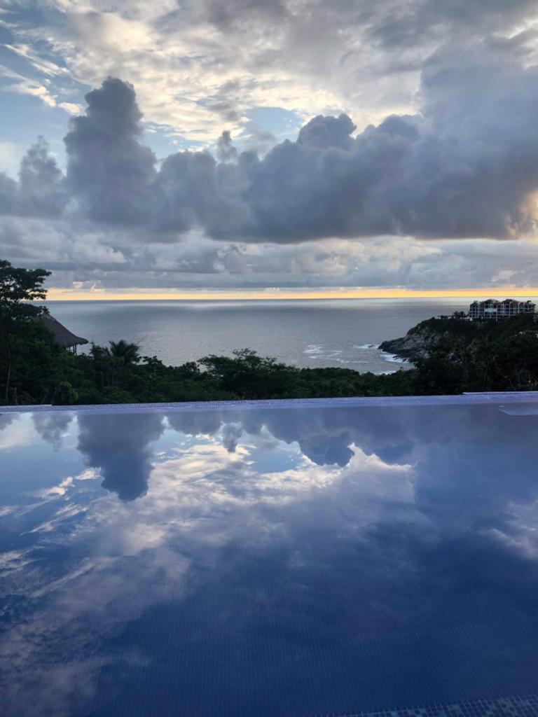 Casa Xcaala, oceanfront with private pool photo 2