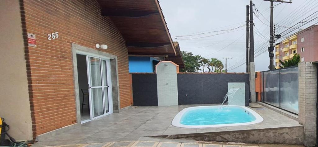Casa Completa com PISCINA a 300 METROS DO MAR photo 3
