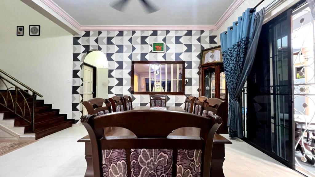 YB Guest House 4 Bilik 5 Katil photo 1