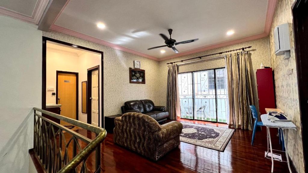 YB Guest House 4 Bilik 5 Katil photo 4