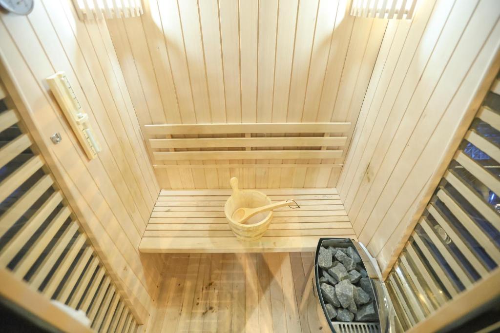 Le Legendary Spa, hypercentre avec sauna, balnéo et wifi par SOVALFI photo 3