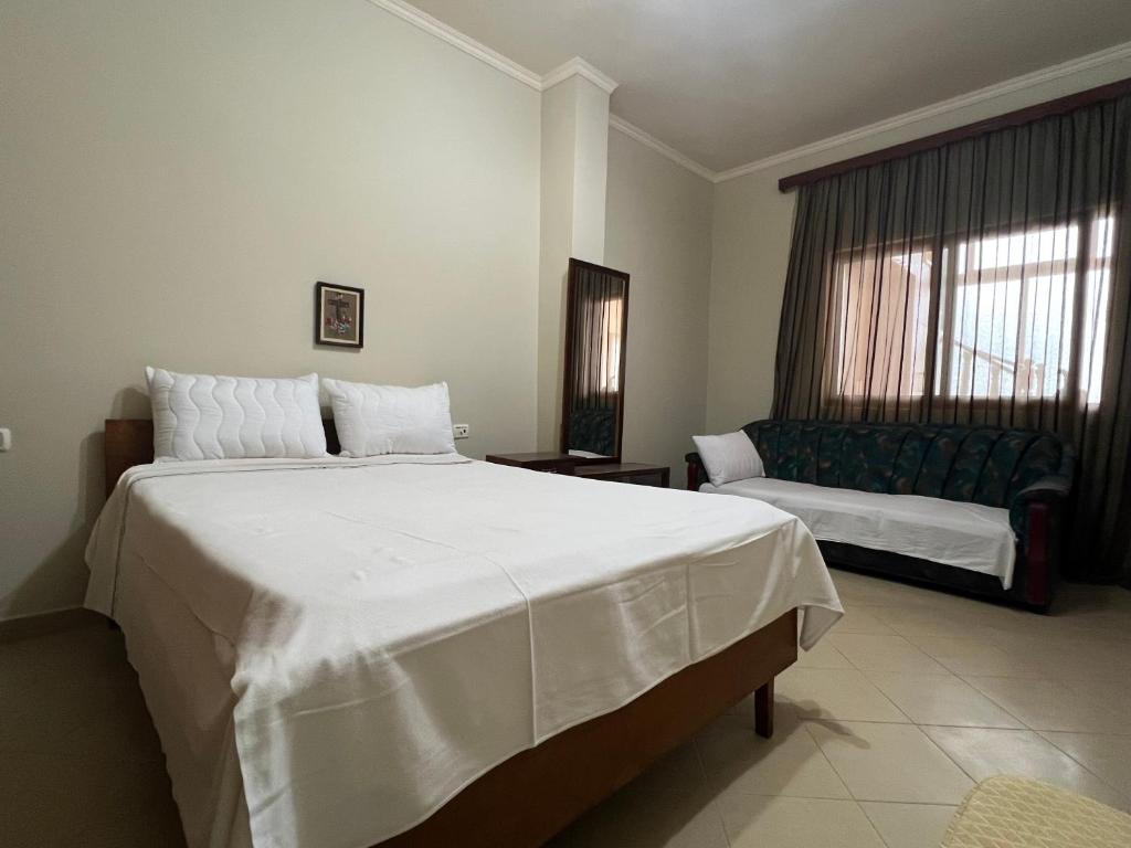 Guest House Vjosa 1st Floor photo 4