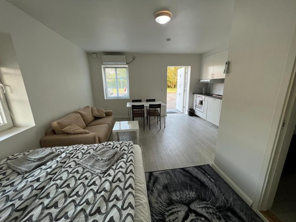 Furnished apartment close to the beach photo 3
