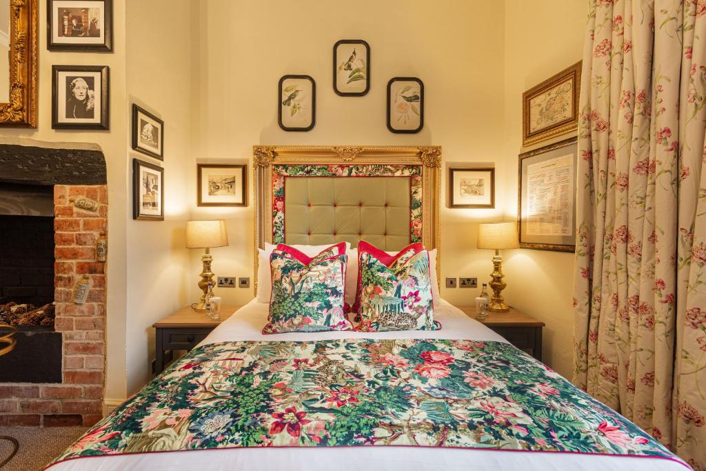 The George Hotel, Amesbury, Wiltshire photo 3