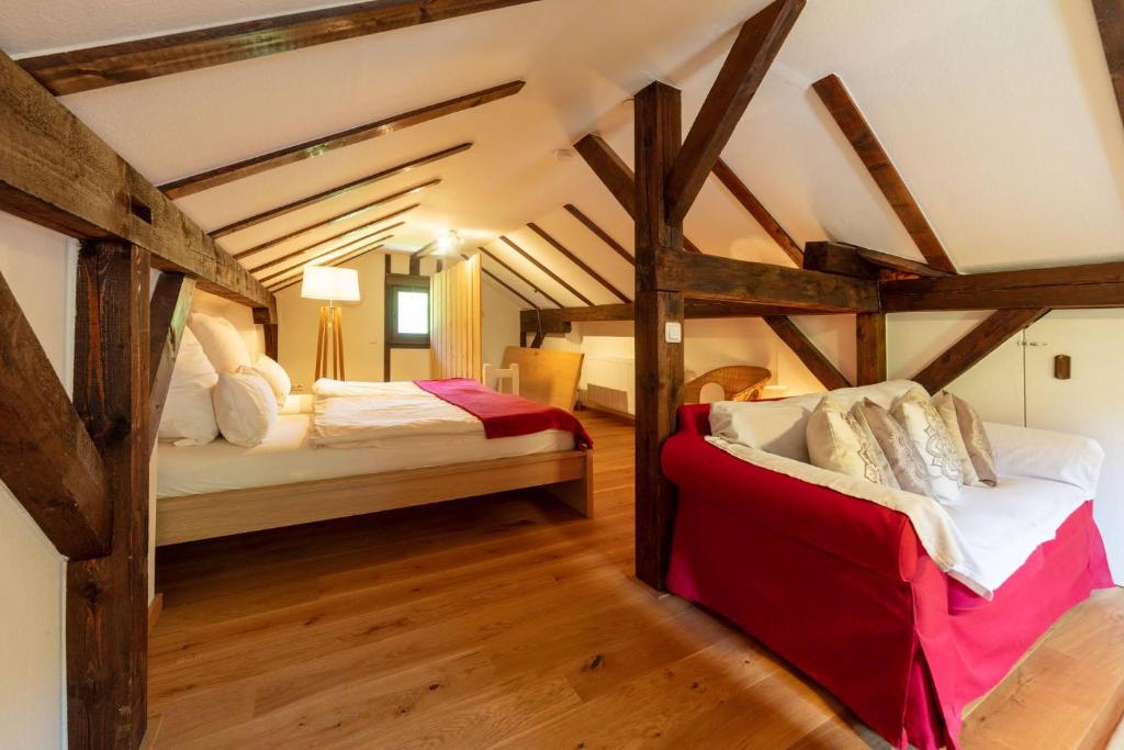 Ganzes Haus mit großem Garten und eigener Sauna photo 2